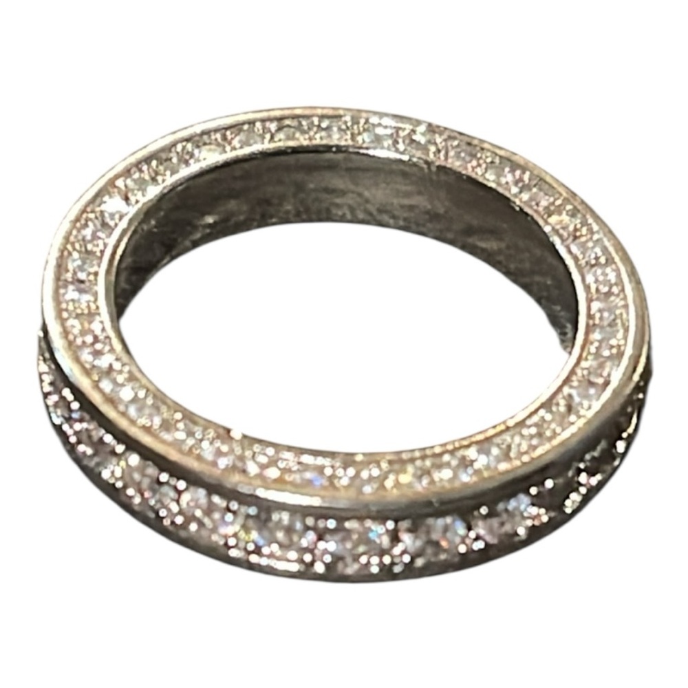 Elegant Silver Crystal Ring-Costume jewelry! Stunning - Picture 3 of 6